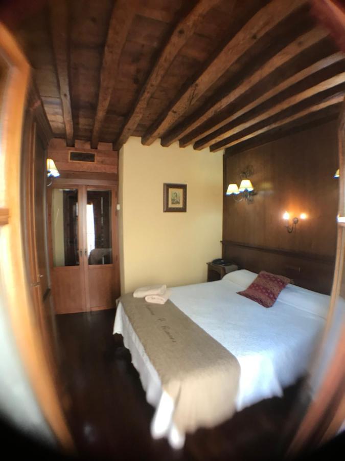 מלון טולדו Hospederia Casa De Cisneros מראה חיצוני תמונה